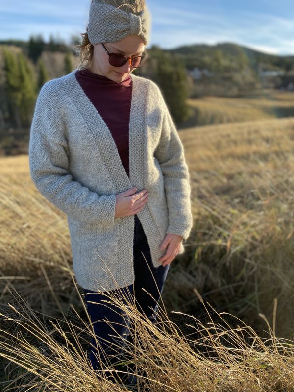 Strikkepakke - Påfugljakke