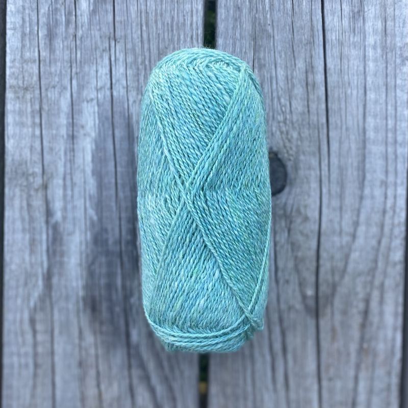 Strikkepakke -Påfuglhals