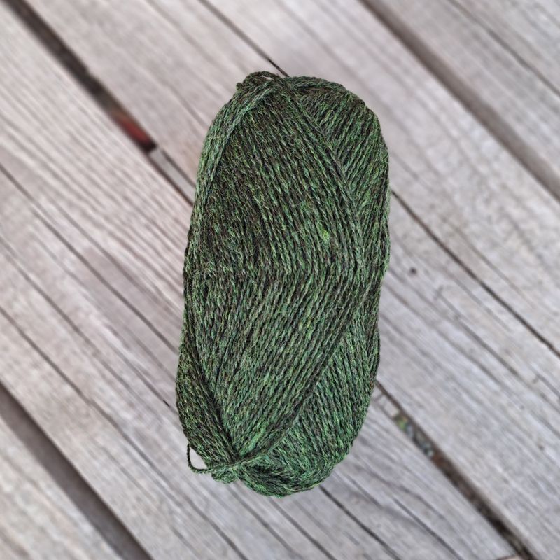 Strikkepakke -Påfuglhals