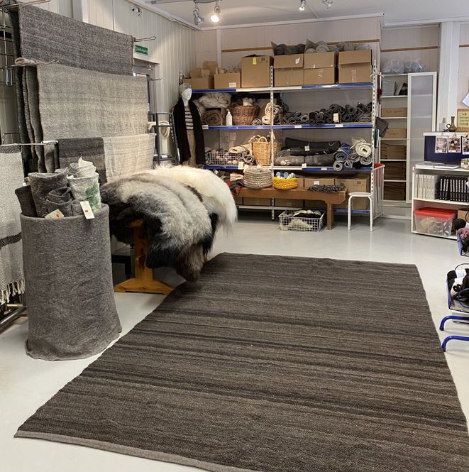 Hovedbilde Gulvteppe - vevd av ryegarn mørkmelert 200x300 cm